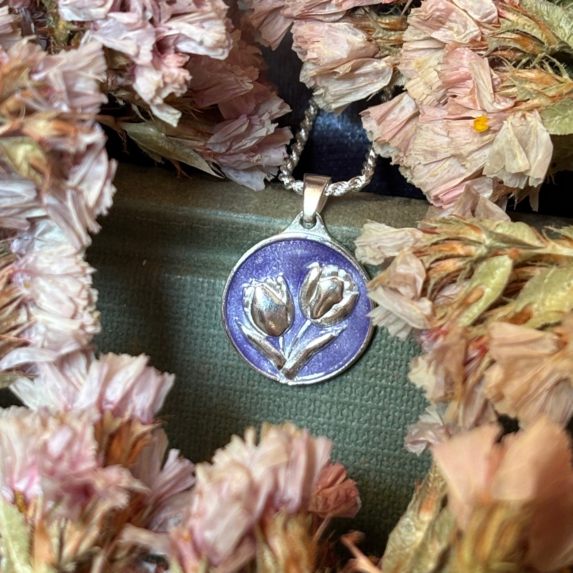 Medallita Tulipán Lila